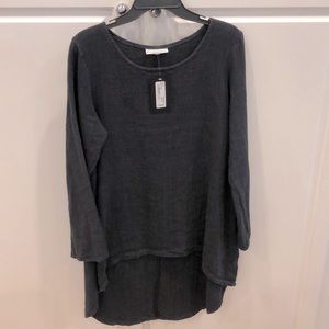 Bryn Walker lady’s tunic top size Small, charcoal color.
